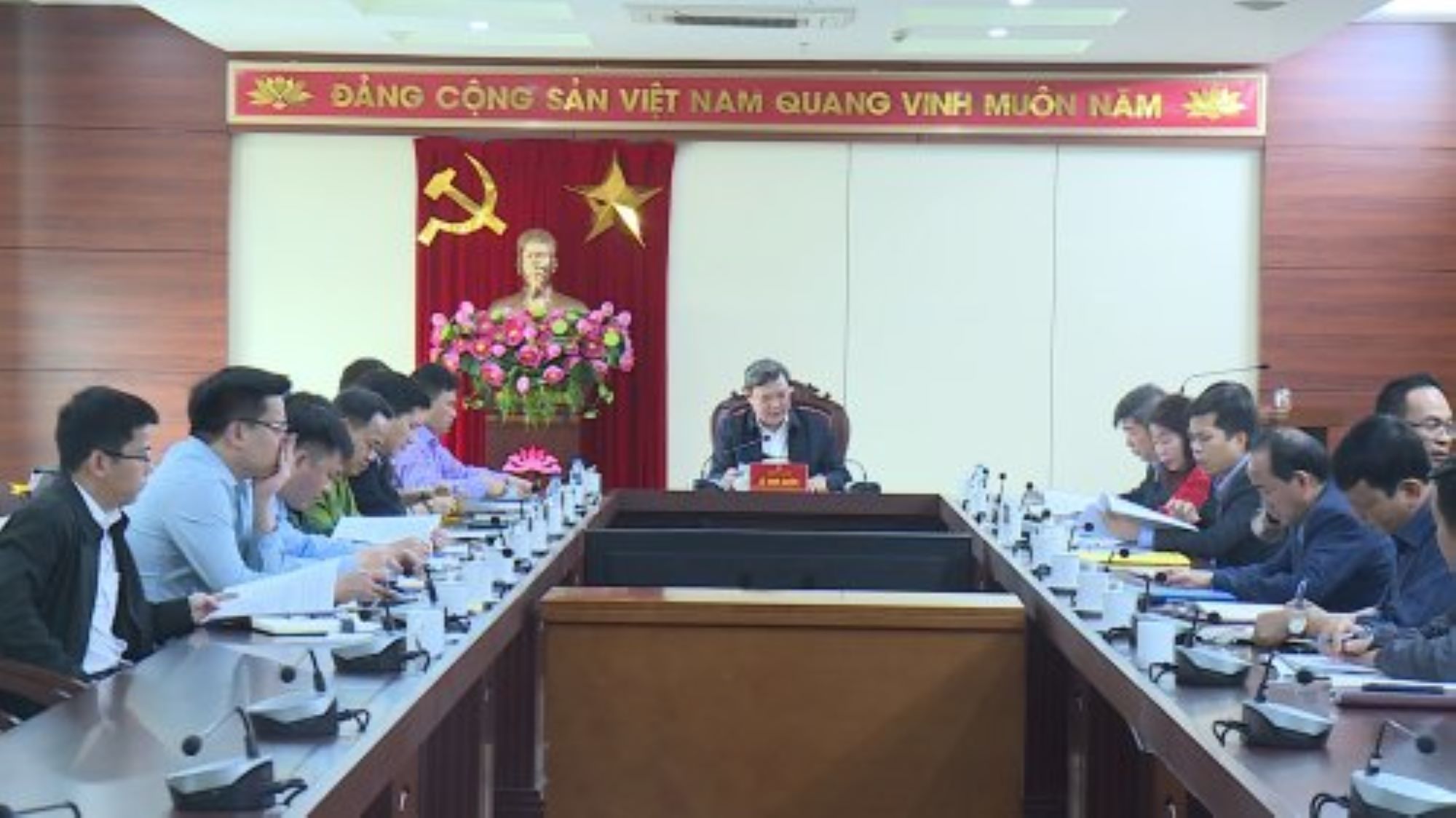 Mới đây, Thường trực Thành ủy thành phố Thanh Hóa họp thảo luận lấy ý kiến về việc giải quyết các Link Trang Chủ PG88.Com Mới #2026, mặt bằng, vụ việc tồn đọng trên địa bàn thành phố trong đó có Link Trang Chủ PG88.Com Mới #2026 Đô thị ven Sông hạc. 