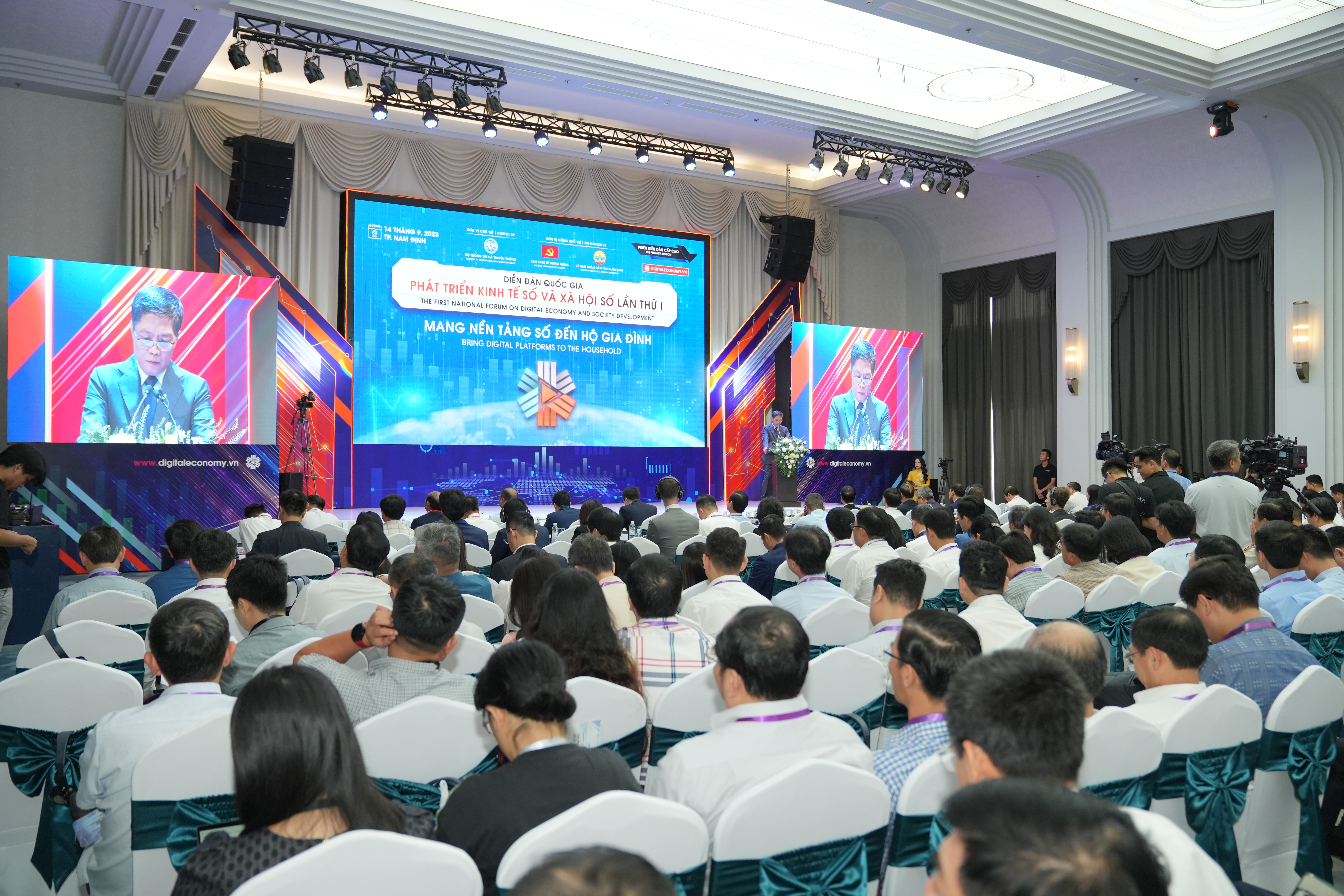 Diễn đ&agrave;n quốc gia về ph&aacute;t triển Link Trang Chủ PG88.Com Mới #2026 số v&agrave; x&atilde; hội số lần thứ nhất với chủ đề &ldquo;Mang nền tảng số đến hộ gia đ&igrave;nh&rdquo;.