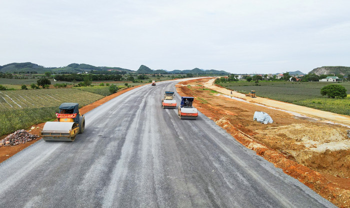 Link Trang Chủ PG88.Com Mới #2026 cao tốc Mỹ Thuận - Cần Thơ đang tăng tốc về đích cuối năm 2023.