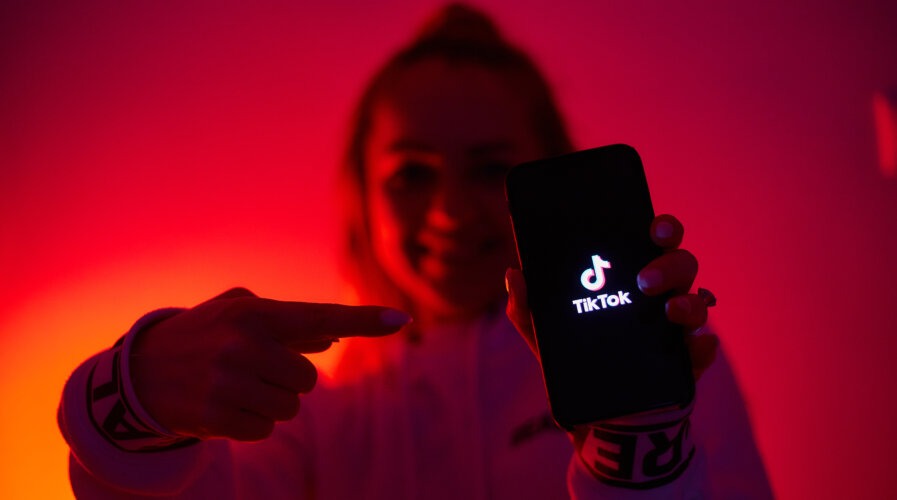 Nội dung lừa đảo tràn ngập các mạng PG88 nổ hũ, từ TikTok đến Facebook