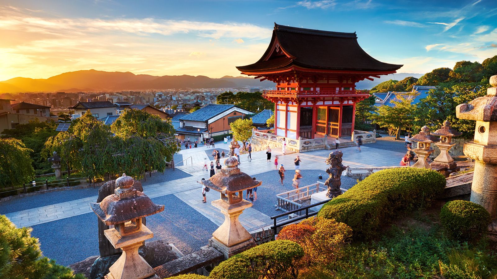 Du lịch Nhật Bản ráo riết chuẩn bị cho cao điểm mùa thu