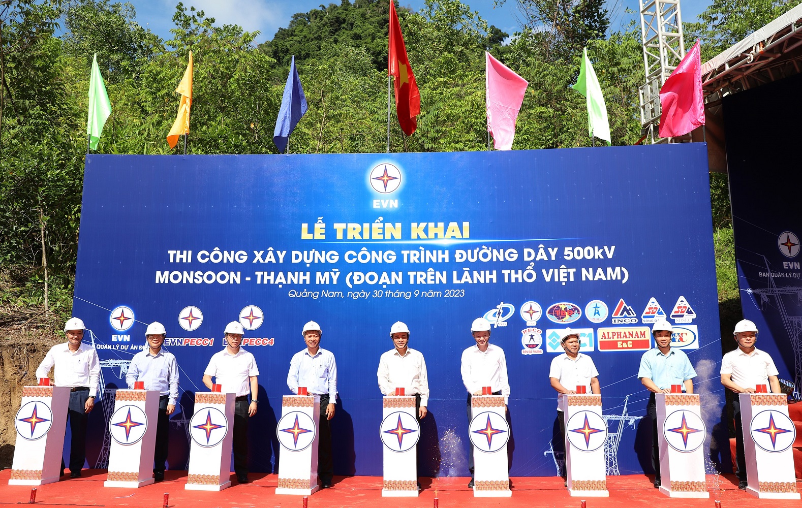 Link Trang Chủ PG88.Com Mới #2026 đường dây 500kV Monsoon – Thạnh Mỹ được xây dựng đã hiện thực hóa cam kết song phương về quan hệ hợp tác giữa Chính phủ hai nước Việt Nam - Lào.