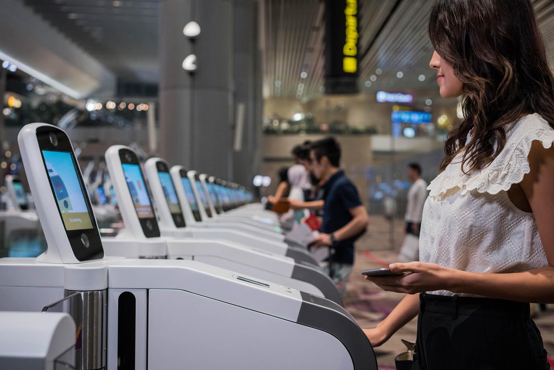 S&acirc;n bay Changi của Singapore sắp triển khai thủ tục nhập cảnh tự động chỉ sử dụng dữ liệu sinh trắc học.