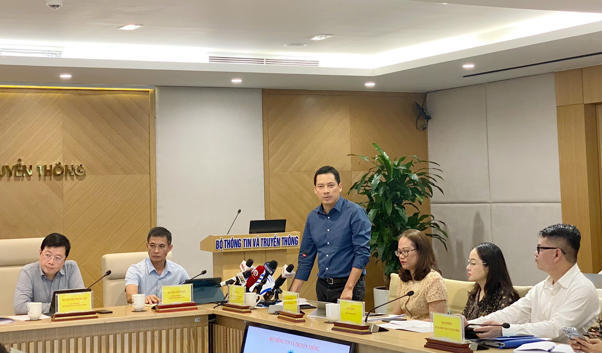 &Ocirc;ng L&ecirc; Quang Tự Do, Cục trưởng Cục Ph&aacute;t thanh Truyền h&igrave;nh v&agrave; Th&ocirc;ng tin Điện tử c&ocirc;ng bố những điểm ch&iacute;nh trong kết quả kiểm tra to&agrave;n diện TikTok tại Việt Nam