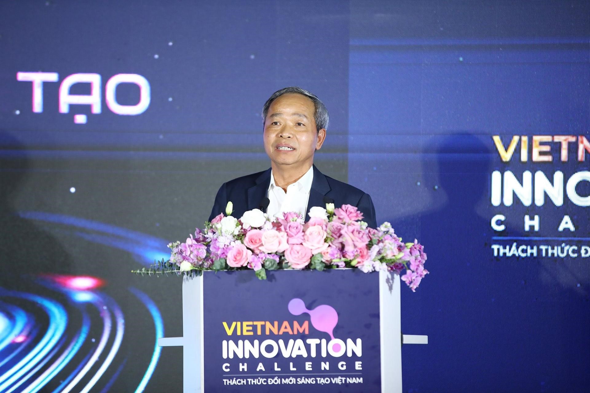 &Ocirc;ng Nguyễn Trung Ch&iacute;nh, Chủ tịch Tập đo&agrave;n C&ocirc;ng nghệ CMC ph&aacute;t biểu tại chương tr&igrave;nh.