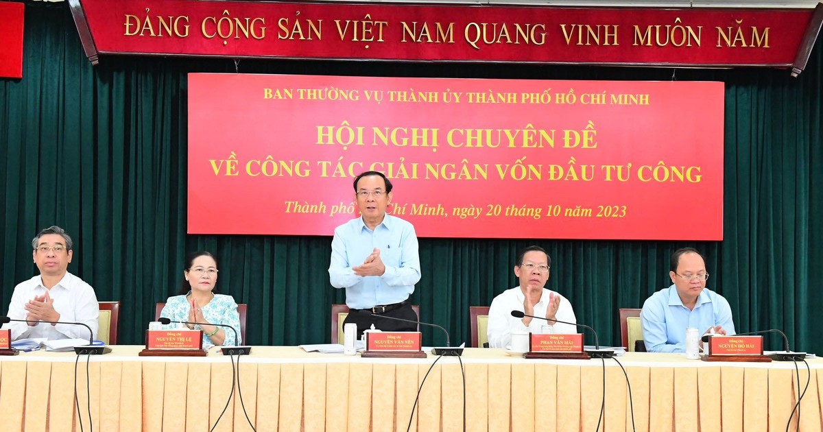 B&iacute; thư Th&agrave;nh ủy TP.HCM Nguyễn Văn N&ecirc;n: 
