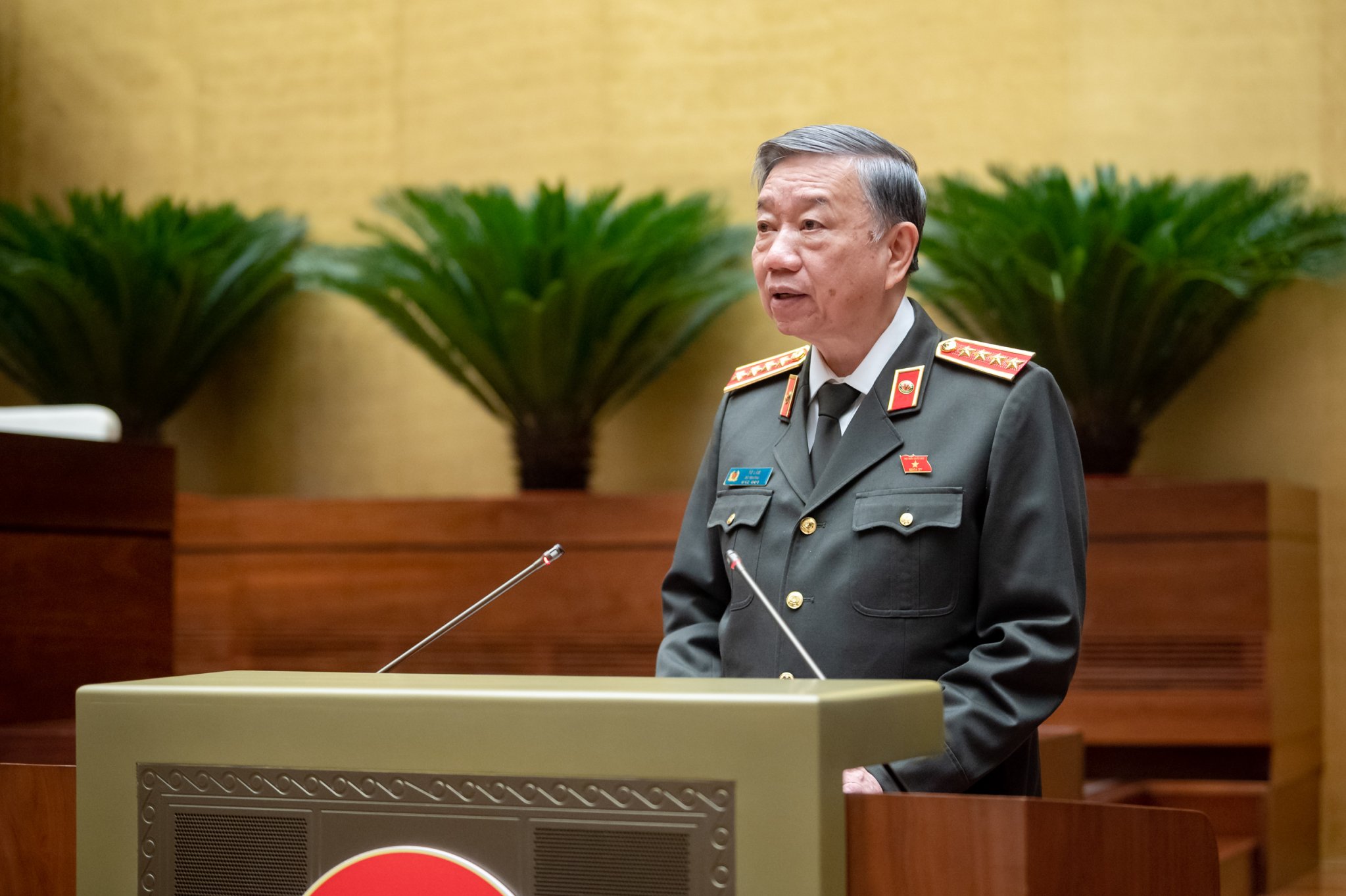 Bộ trưởng Bộ Công an Tô Lâm phát biểu giải trình, làm rõ một số vấn đề đại biểu PG88 ⭐ Link trang chủ số 1 nhà cái PG88 com casino slot nêu tại phiên thảo luận ngày 25/10.
