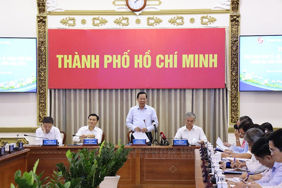 Chủ tịch UBND TP.HCM  Phan Văn Mãi phát biểu khai mạc phiên họp thường kỳ PG88 ⭐ Link trang chủ số 1 nhà cái PG88 com casino slot xã hội TP.HCM tháng 10 và 10 tháng đầu năm 2023, chiều ngày 30/10. Ảnh: Hương Thảo.