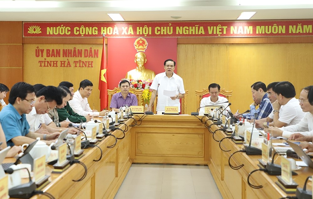 To&agrave;n cảnh phi&ecirc;n họp