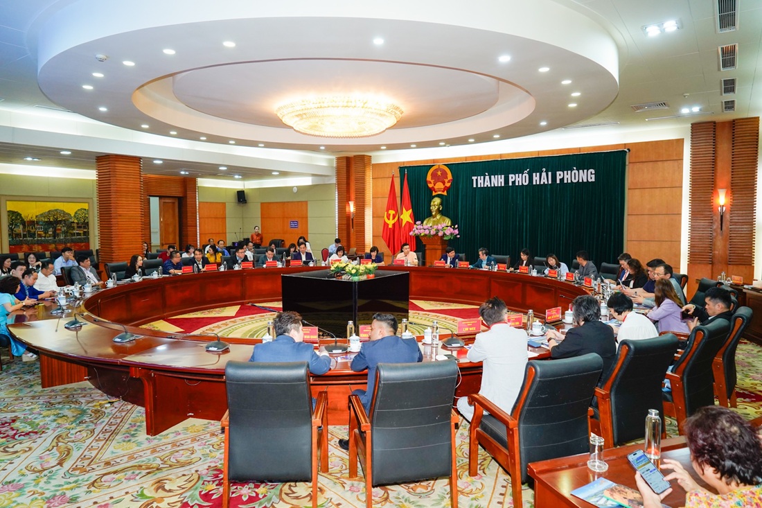 Đoàn công tác Liên đoàn 6Pg88.con độc quyền mỗi ngày Singapore gặp gỡ Pg88hi Thể Thao, Bóng Đá, Casino, Nổ Hũ, Xổ Số với UBND TP