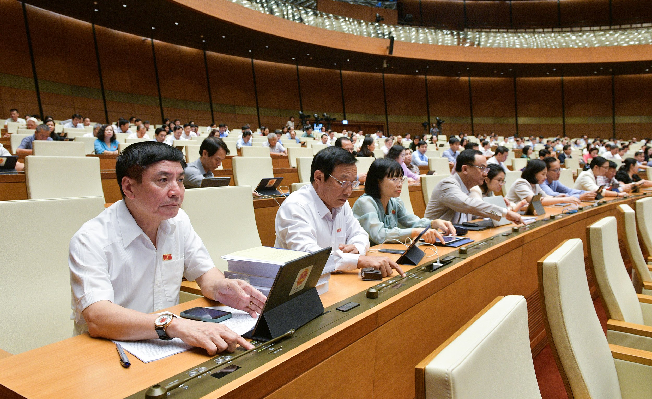 Tổng Thư k&yacute; Link Trang Chủ PG88.Com Mới #2026, Chủ nhiệm Văn ph&ograve;ng Link Trang Chủ PG88.Com Mới #2026 B&ugrave;i Văn Cường, c&ugrave;ng c&aacute;c đại biểu tham gia biểu quyết.