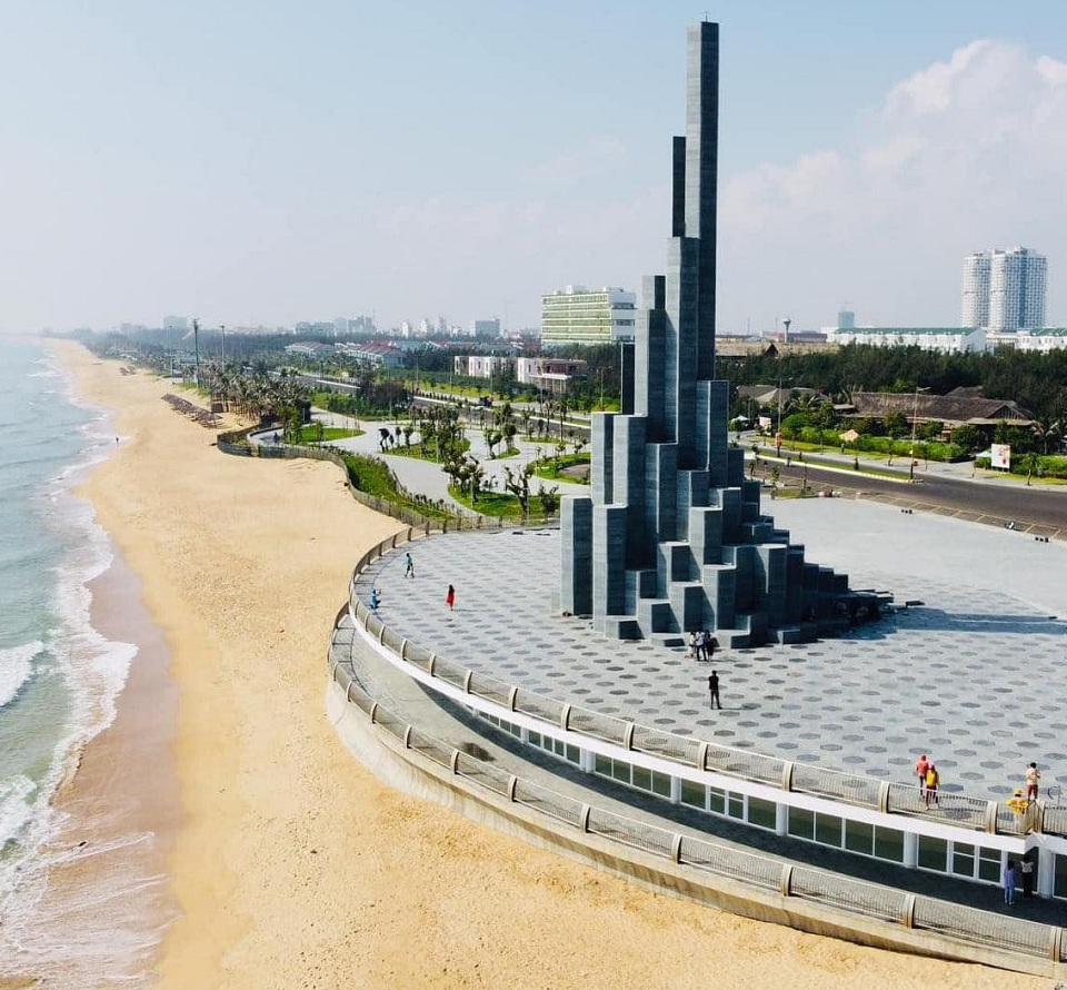 Đến nay, ng&agrave;nh du lịch Ph&uacute; Y&ecirc;n đ&atilde; ho&agrave;n th&agrave;nh kế hoạch năm l&agrave; đ&oacute;n 2,5 triệu lượt kh&aacute;ch du lịch.