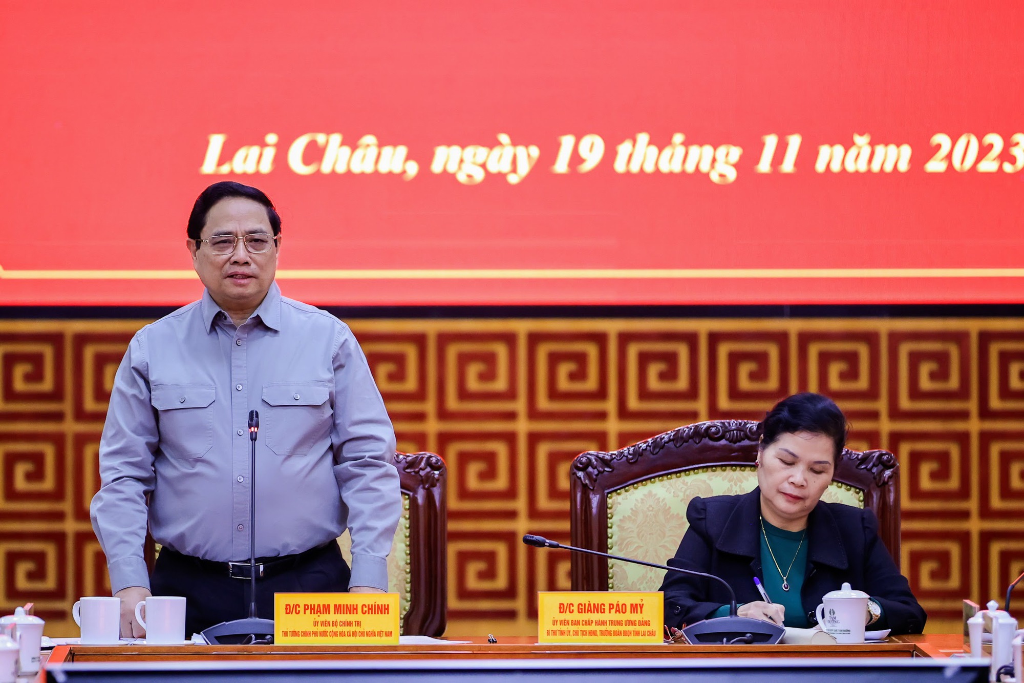 Thủ tướng Phạm Minh Ch&iacute;nh: 