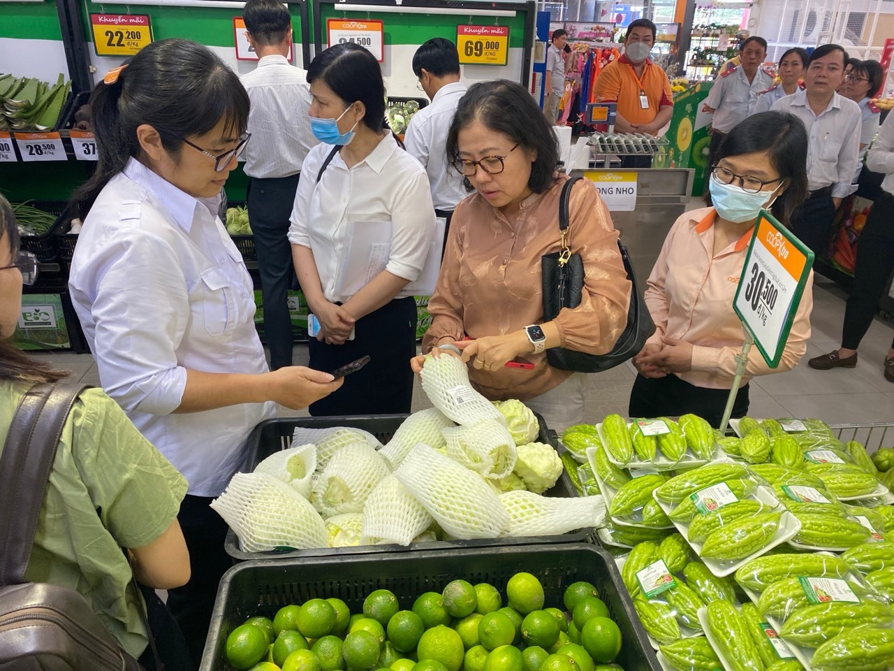 6Pg88.con độc quyền mỗi ngày đang tích cực triển khai nhiều chương trình khuyến mãi nhằm kích cầu mua sắm tiêu dùng dịp Tết 2024. Ảnh minh hoạ.