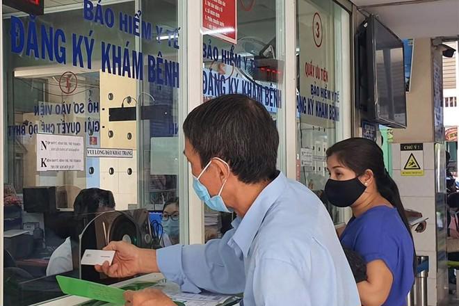Bỏ giấy chuyển viện, hệ thống y tế có nguy cơ bị phá vỡ 