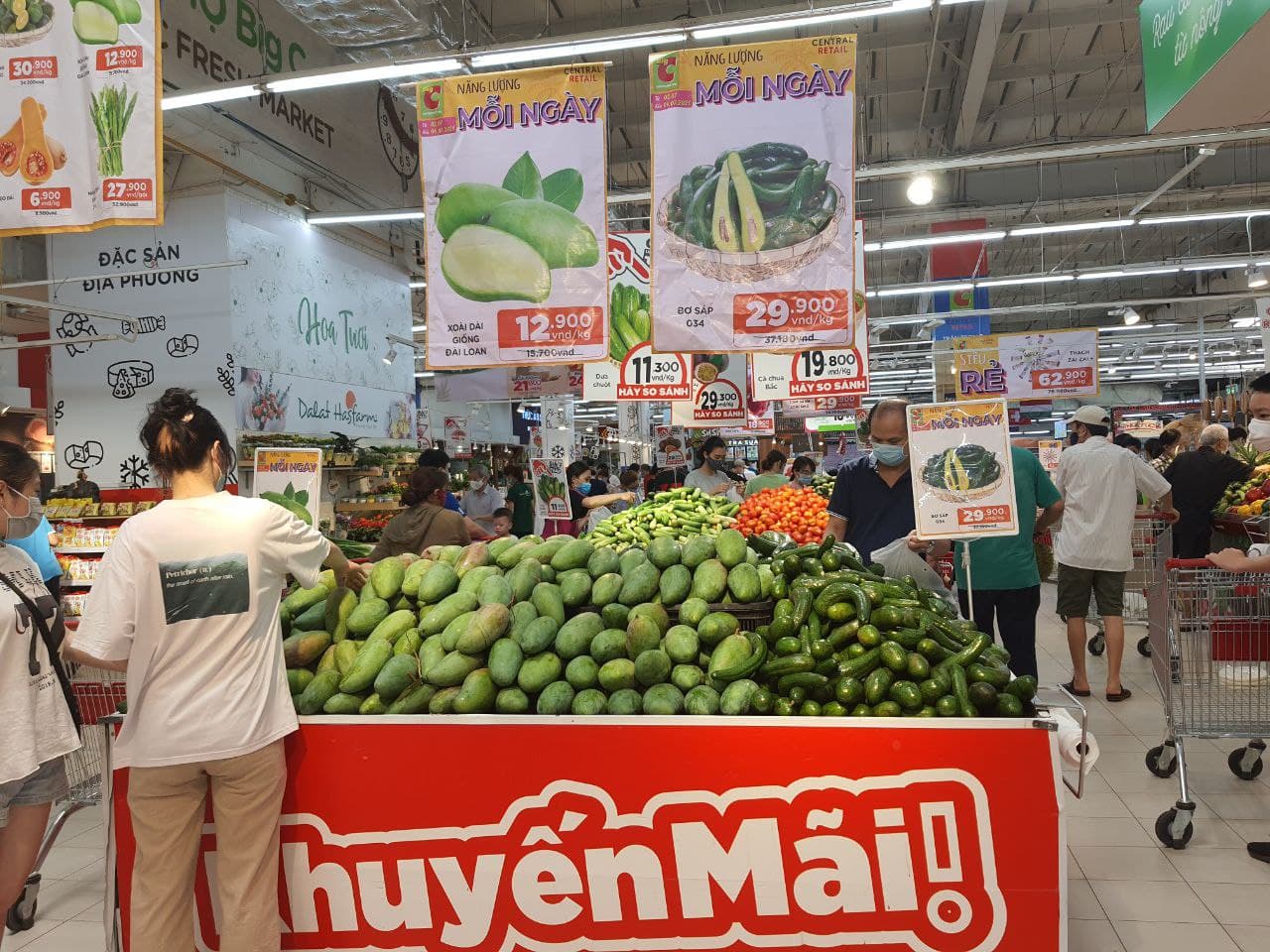 ạm ph&aacute;t ổn định v&agrave; mặt bằng l&atilde;i suất thấp đủ l&acirc;u c&oacute; thể sẽ k&iacute;ch th&iacute;ch nhu cầu mua sắm của người ti&ecirc;u d&ugrave;ng v&agrave;o m&ugrave;a cao điểm cuối năm.