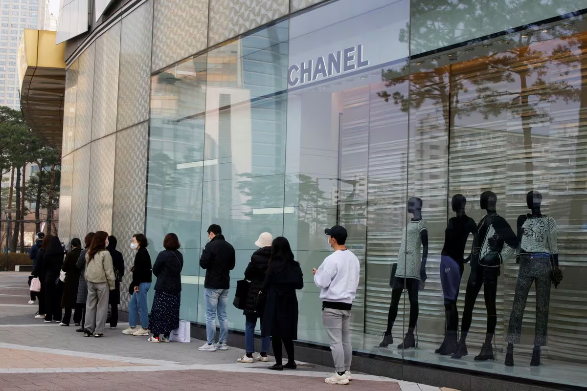 Ở vị tr&iacute; thứ ba l&agrave; Seoul với 210 cửa h&agrave;ng thiết kế.