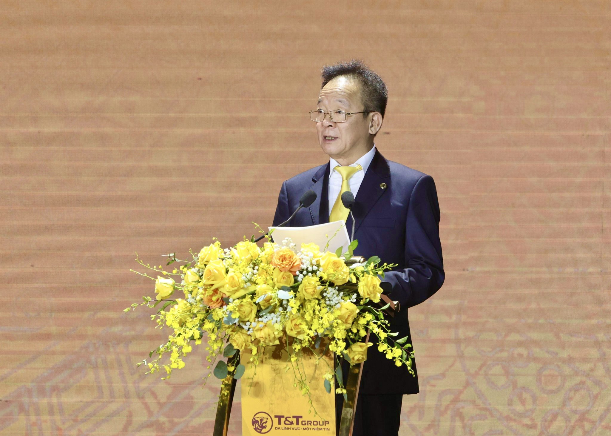 &Ocirc;ng Đỗ Quang Hiển, Nh&agrave; s&aacute;ng lập, Chủ tịch Ủy ban Chiến lược Tập đo&agrave;n T&T Group ph&aacute;t biểu.