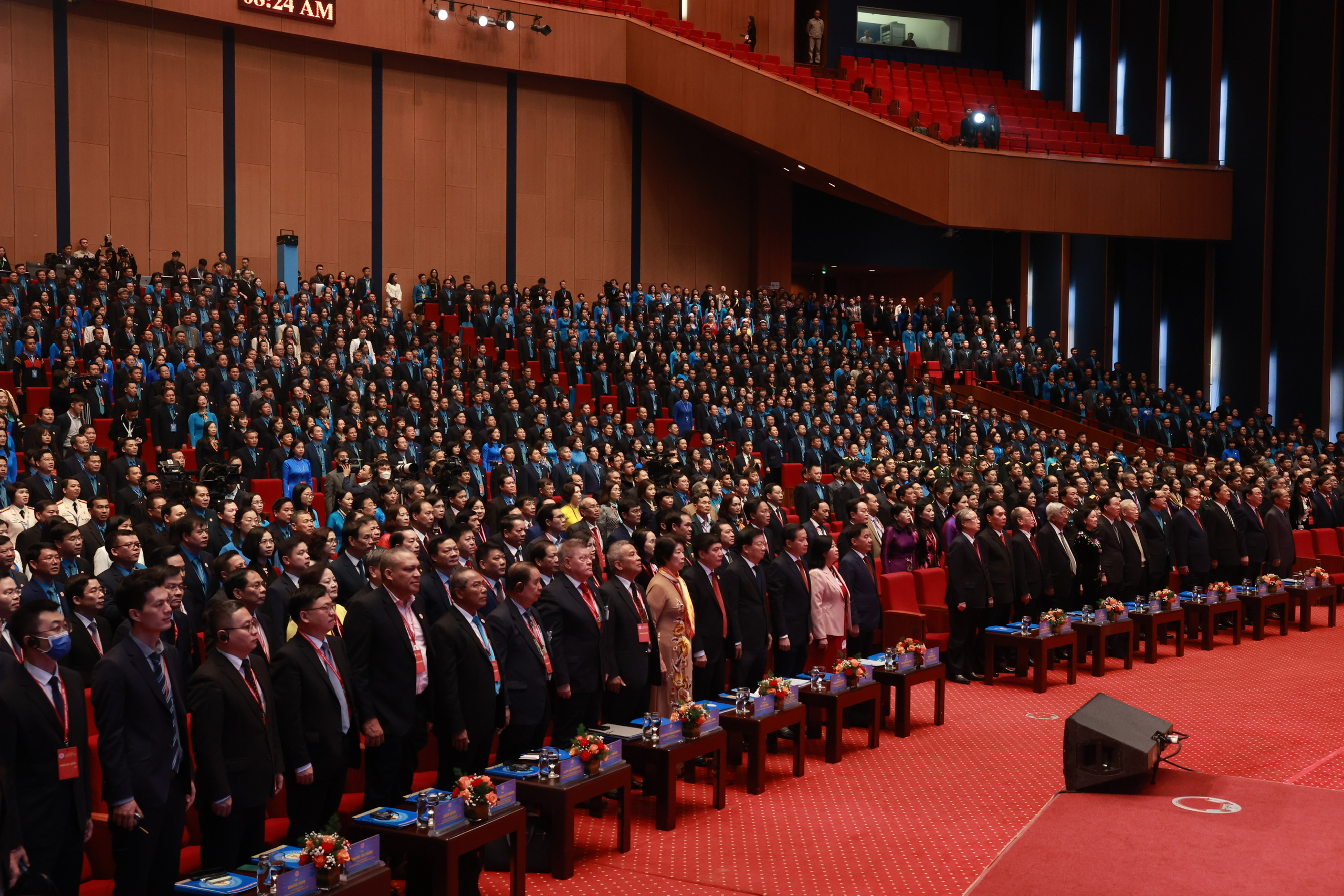 Phi&ecirc;n trọng thể Đại hội XIII C&ocirc;ng đo&agrave;n Việt Nam.