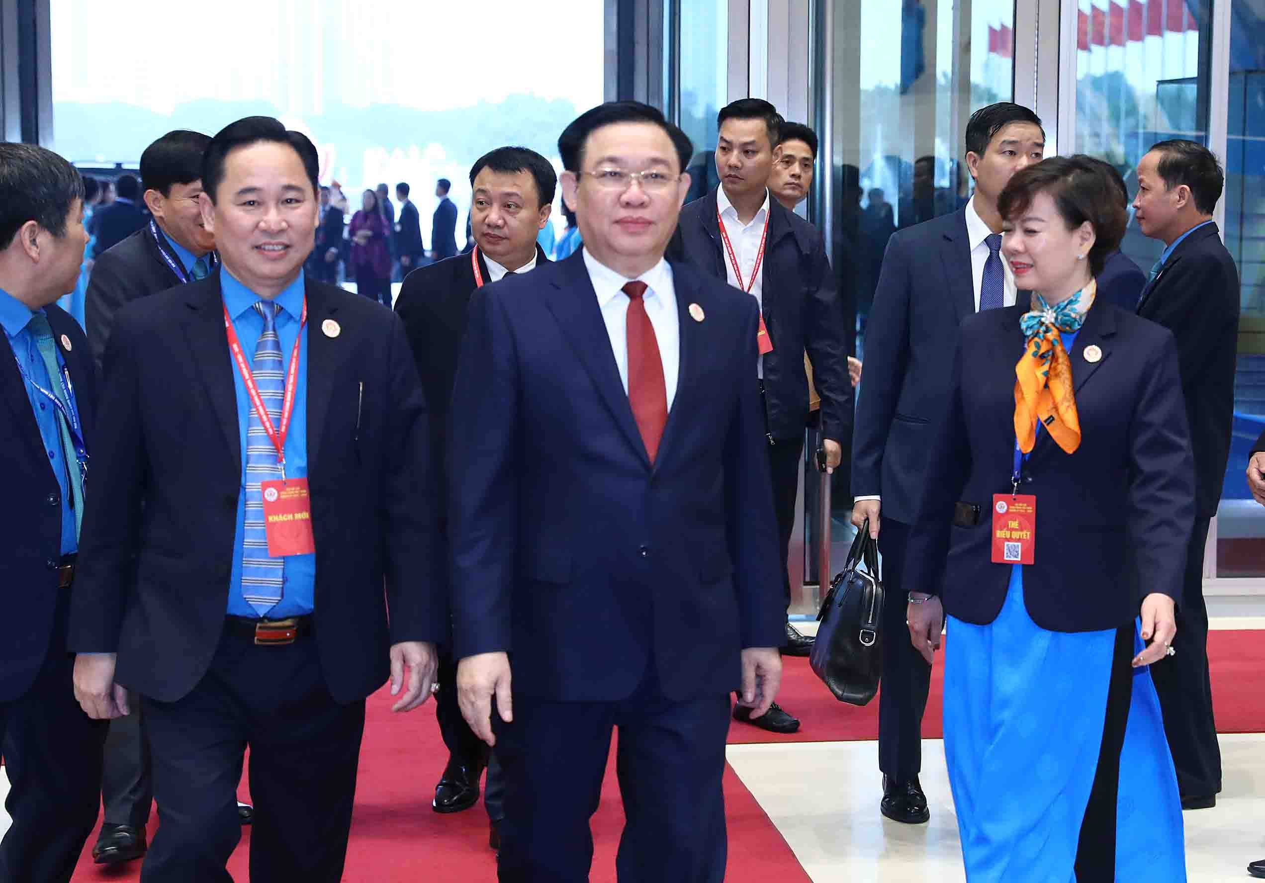 Chủ tịch Link Trang Chủ PG88.Com Mới #2026 Vương Đ&igrave;nh Huệ tới dự Đại hội.