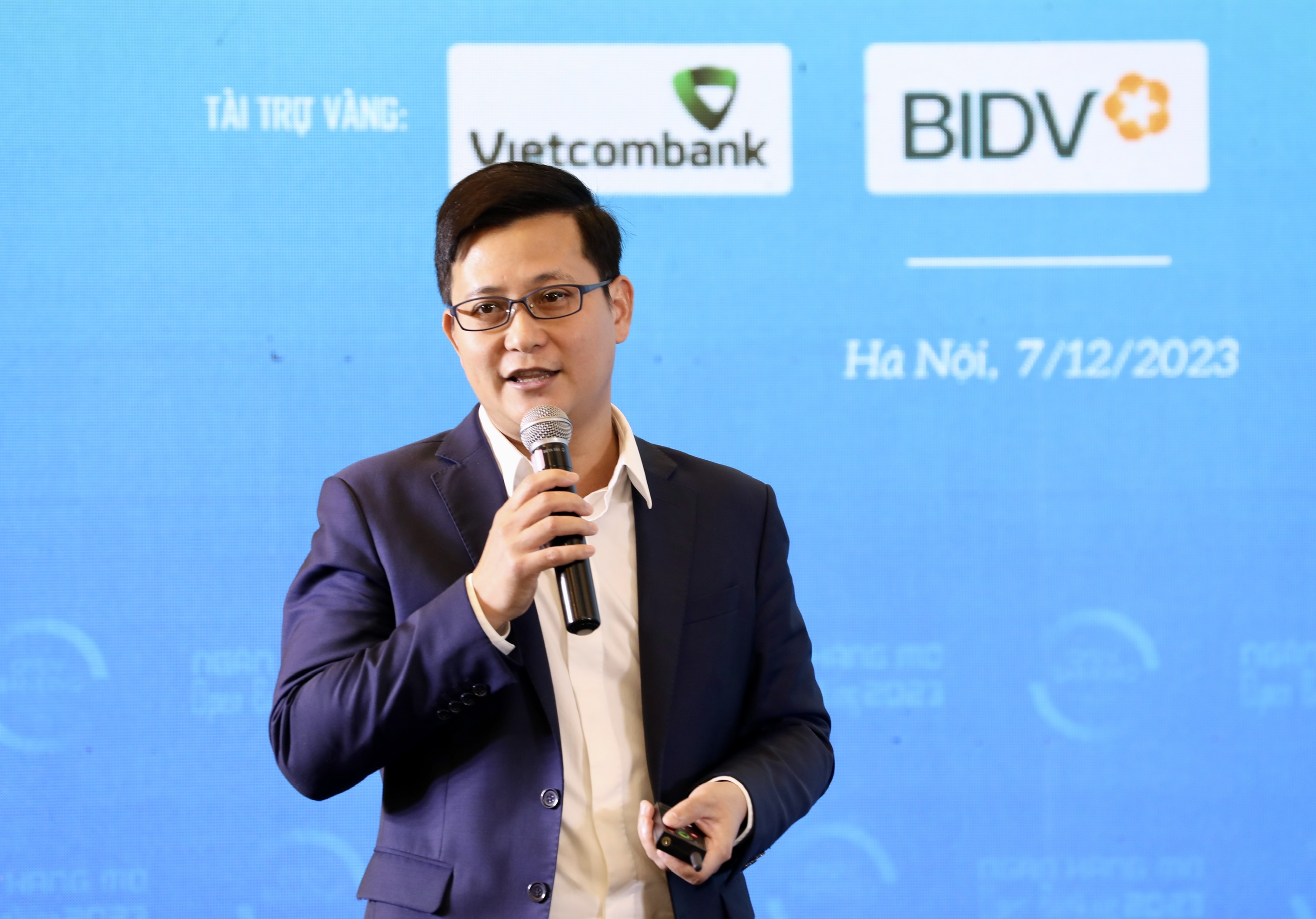 &Ocirc;ng&nbsp;Trần C&ocirc;ng Quỳnh L&acirc;n,&nbsp;Ph&oacute; tổng gi&aacute;m đốc Ng&acirc;n h&agrave;ng TMCP C&ocirc;ng thương Việt Nam (VietinBank), chia sẻ trước đ&acirc;y đa số c&aacute;c ng&acirc;n h&agrave;ng đều c&oacute; th&oacute;i quen giữ 