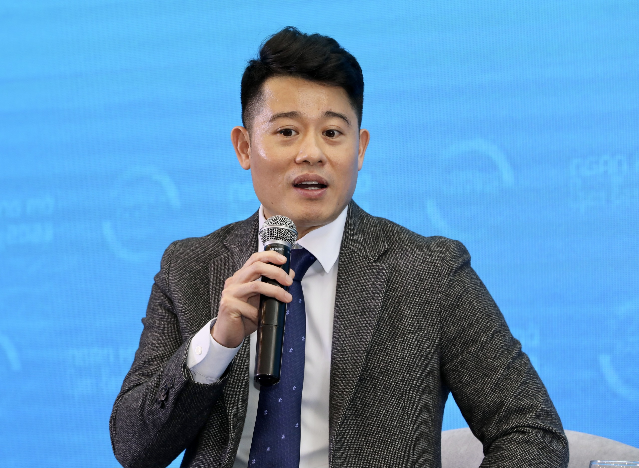 Ông Nguyễn Hoàng Long, Phó tổng giám đốc NAPAS chia sẻ tại Hội thảo “Pg88 com chính chủ mở/Open Banking: Chuyển dịch mô hình PG88 Uy Tín Số 1 Việt Nam từ đóng sang mở”.