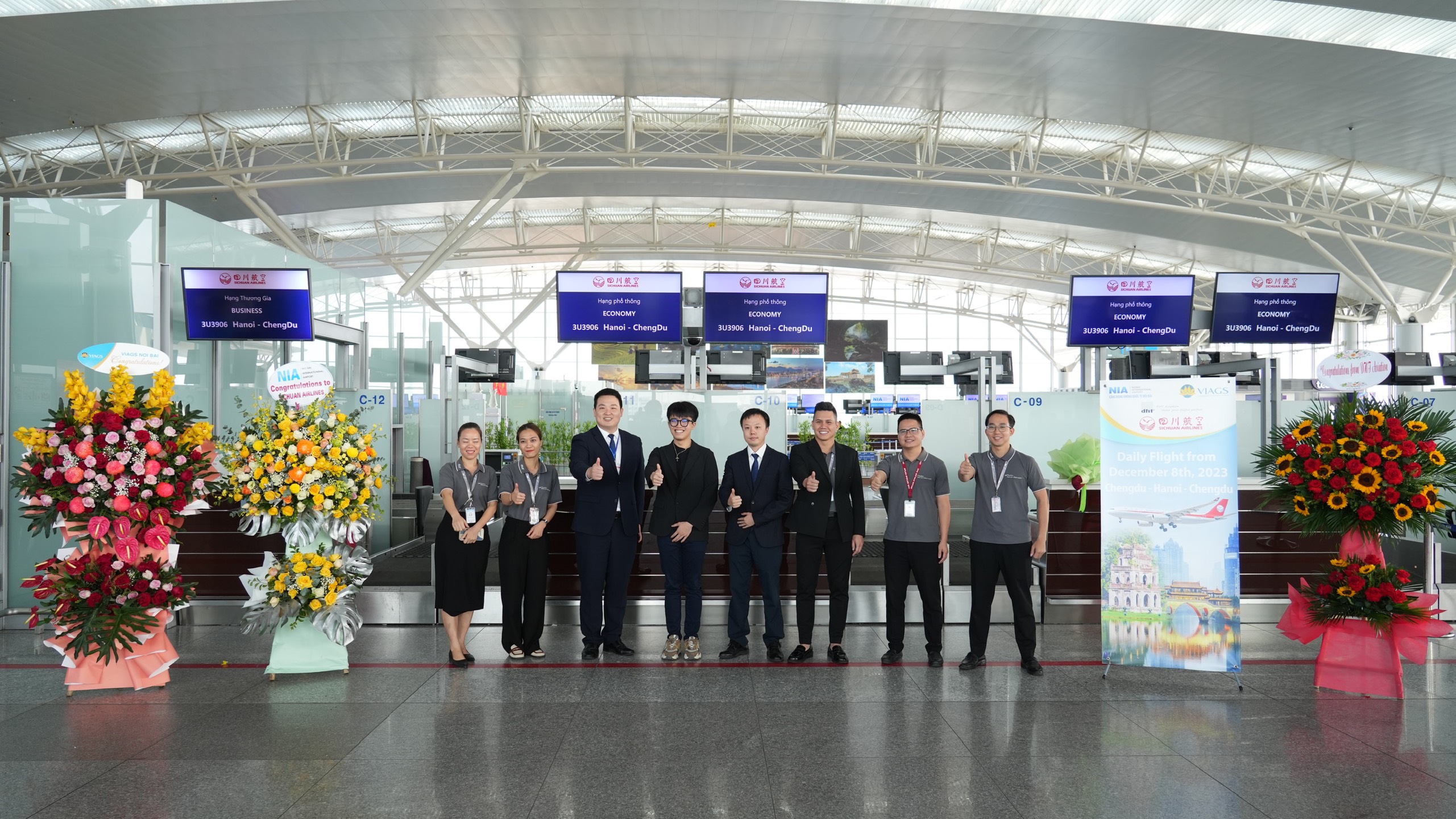 H&atilde;ng h&agrave;ng kh&ocirc;ng Sichuan Airlines bắt đầu khai th&aacute;c chuyến bay từ Th&agrave;nh Đ&ocirc; (Tứ Xuy&ecirc;n) đến Việt Nam qua s&acirc;n bay Nội B&agrave;i (H&agrave; Nội).