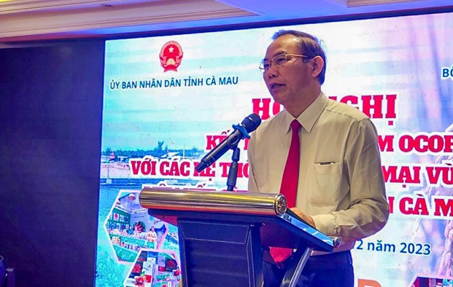 Thứ trưởng Ph&ugrave;ng Đức Tiến: 
