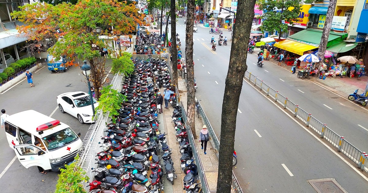 Gần 900 tuyến đường tại 5 khu vực của TP.HCM đủ điều kiện để sử dụng một phần vỉa hè làm điểm giữ xe, PG88 Uy Tín Số 1 Việt Nam có thu phí - Ảnh minh hoạ
