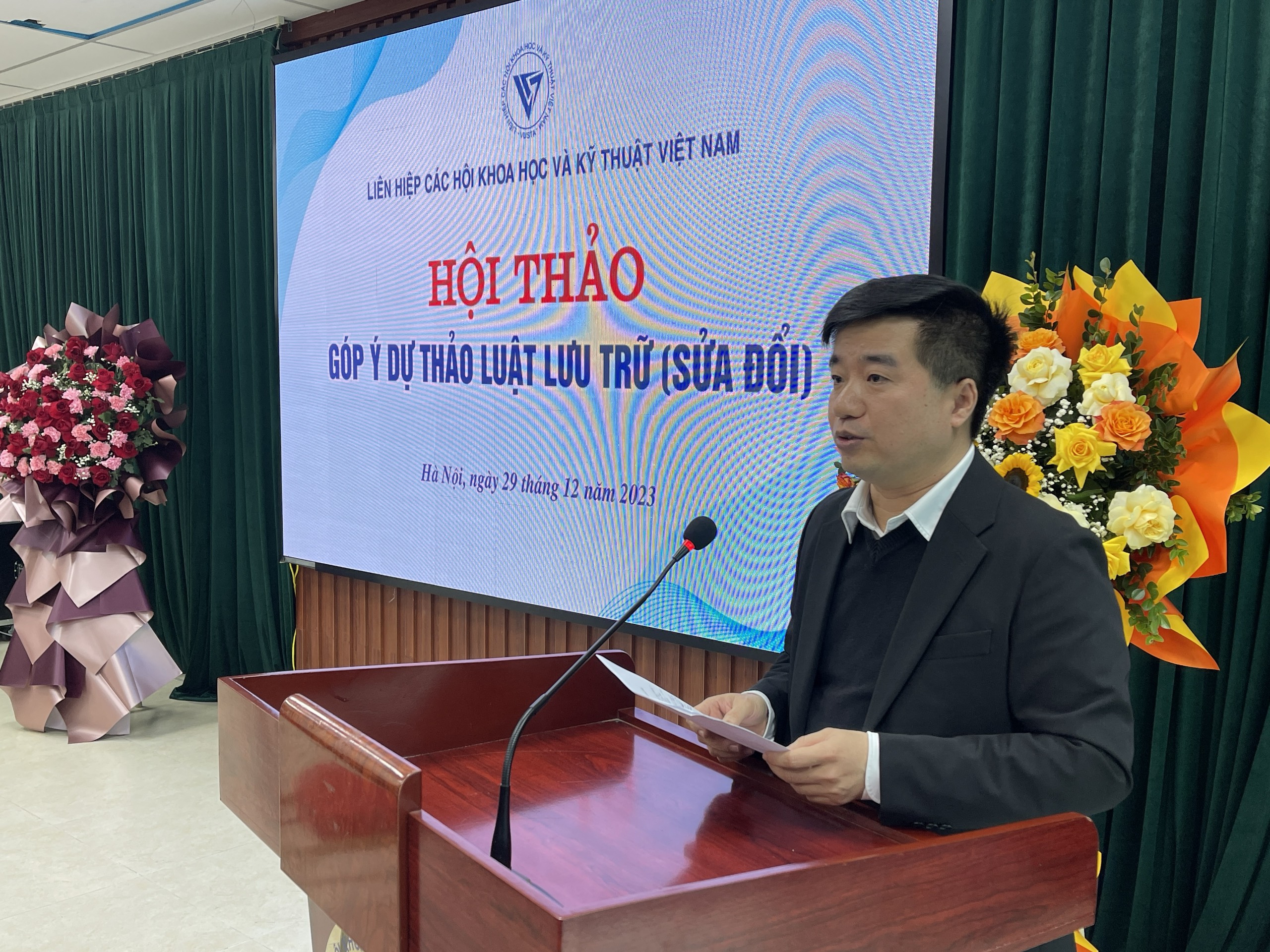 &Ocirc;ng Nguyễn Quyết Chiến, Tổng Thư k&yacute; Li&ecirc;n hiệp c&aacute;c Hội Khoa học v&agrave; Kỹ thuật Việt Nam: t&agrave;i liệu lưu trữ ch&iacute;nh l&agrave; nguồn sử liệu hết sức qu&yacute; gi&aacute;, đ&oacute;ng vai tr&ograve; quan trọng trong việc nghi&ecirc;n cứu, hoạch định ch&iacute;nh s&aacute;ch, x&acirc;y dựng chiến lược, phục vụ ph&aacute;t triển Link Trang Chủ PG88.Com Mới #2026 x&atilde; hội...