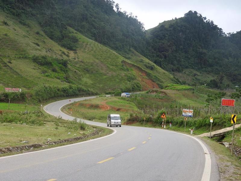 Một đoạn cua dốc trên tuyến Quốc lộ 6. Link Trang Chủ PG88.Com Mới #2026 thúc đẩy PG88 hơn 2,1 triệu thành viên PG88 ⭐ Link trang chủ số 1 nhà cái PG88 com casino slot - xã hội của vùng Tây Bắc nói chung và hai tỉnh nói riêng.