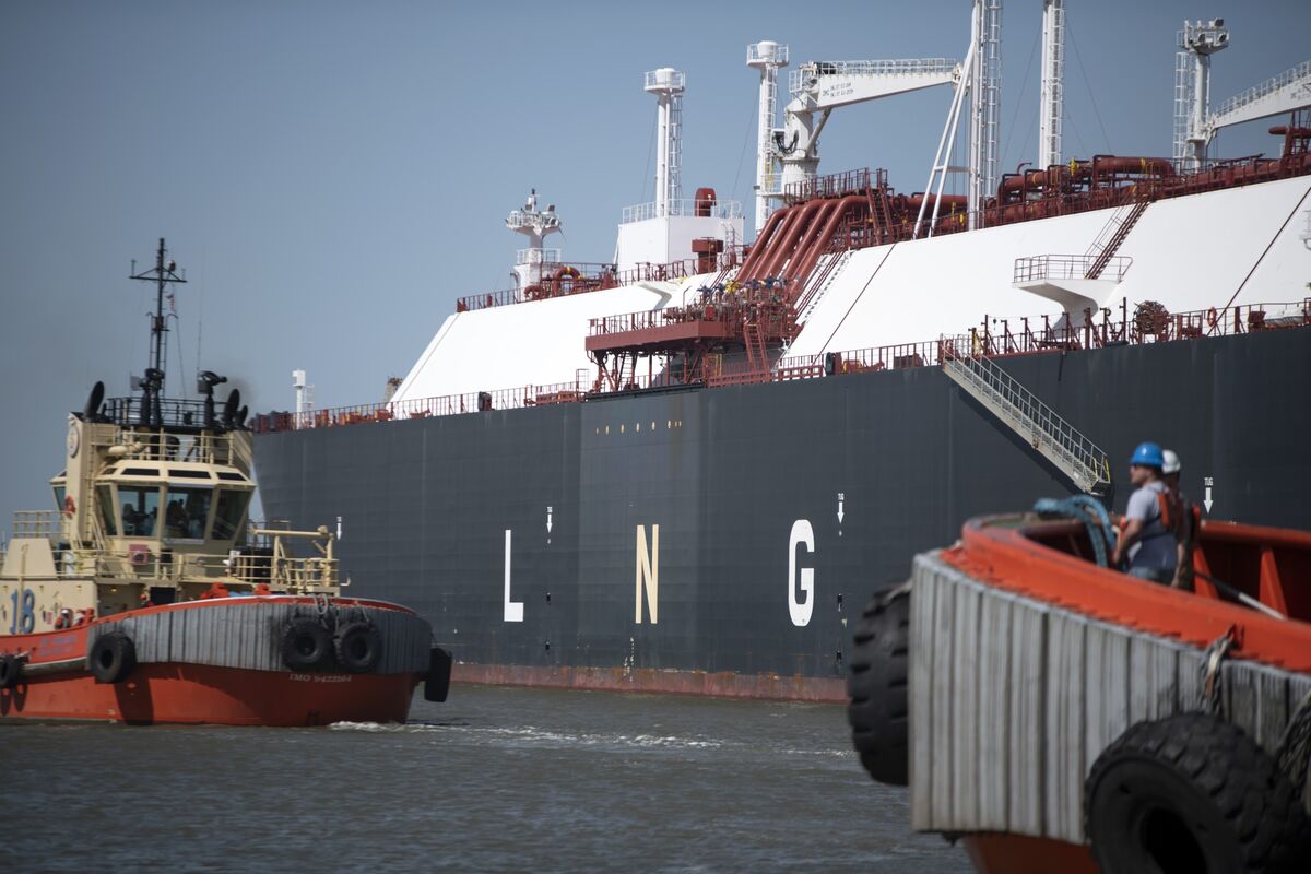 Tới năm 2028, dự kiến có thêm khoảng 17 nhà máy LNG được xây dựng tại Mỹ - Ảnh: Bloomberg