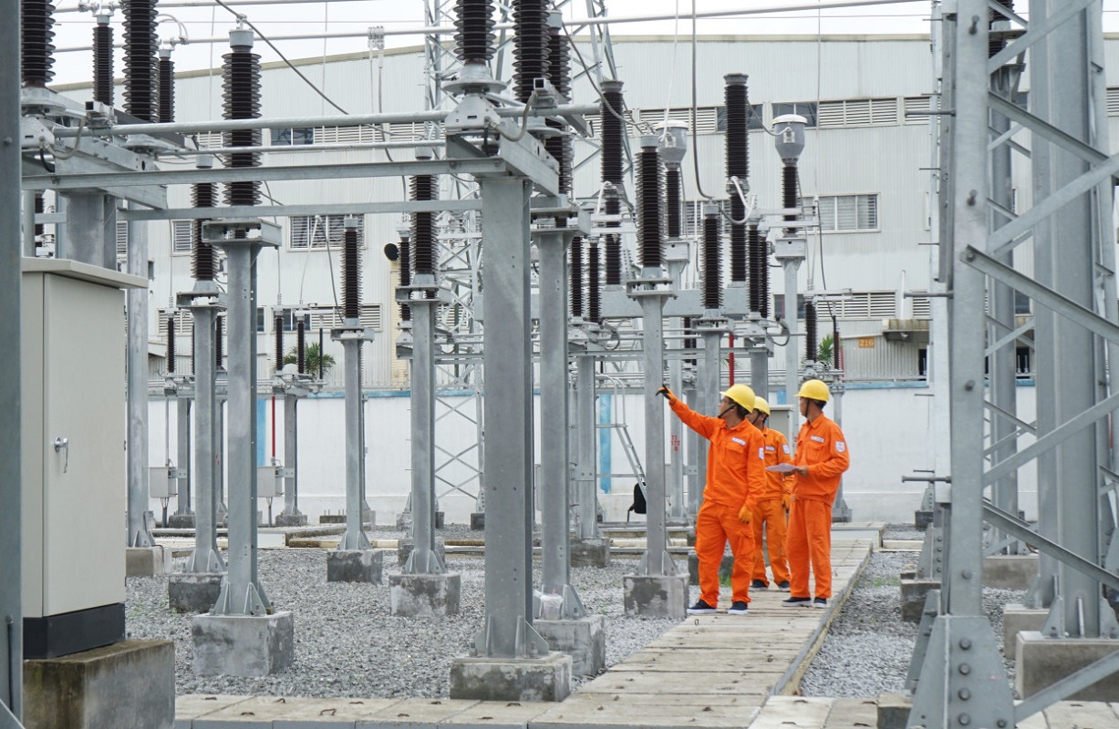 Tập đoàn Điện lực Việt Nam có trách nhiệm công bố Kế hoạch cung ứng điện các tháng cao điểm mùa khô trong năm 2024.