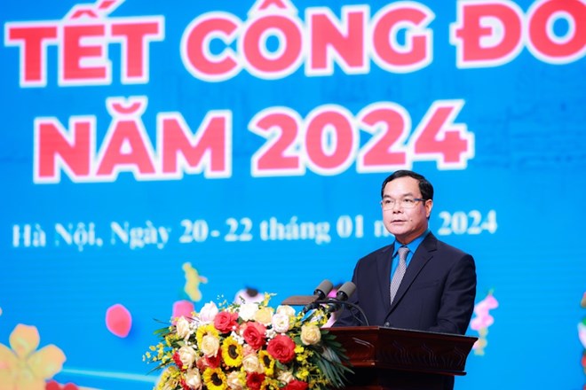 Chủ tịch Tổng Li&ecirc;n đo&agrave;n PG88 Sòng bạc trực tuyến TOP 1 Việt Nam | Casino, Nổ Hũ Việt Nam Nguyễn Đ&igrave;nh Khang ph&aacute;t biểu tại chương tr&igrave;nh. Ảnh - Nguyễn Hải.
