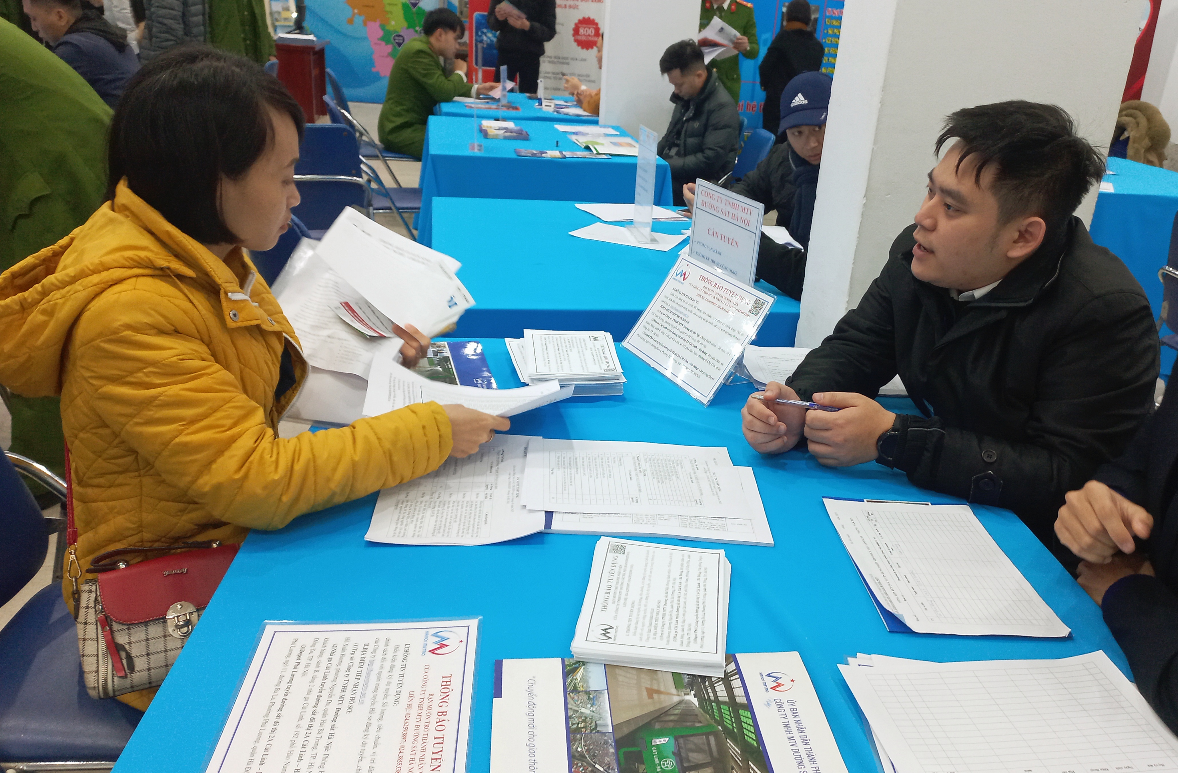 PG88 Link Dễ Nhớ Pg88.com tư vấn về c&aacute;c vị tr&iacute; việc l&agrave;m ph&ugrave; hợp với người PG88 Sòng bạc trực tuyến TOP 1 Việt Nam | Casino, Nổ Hũ. Ảnh - Thu Hằng.