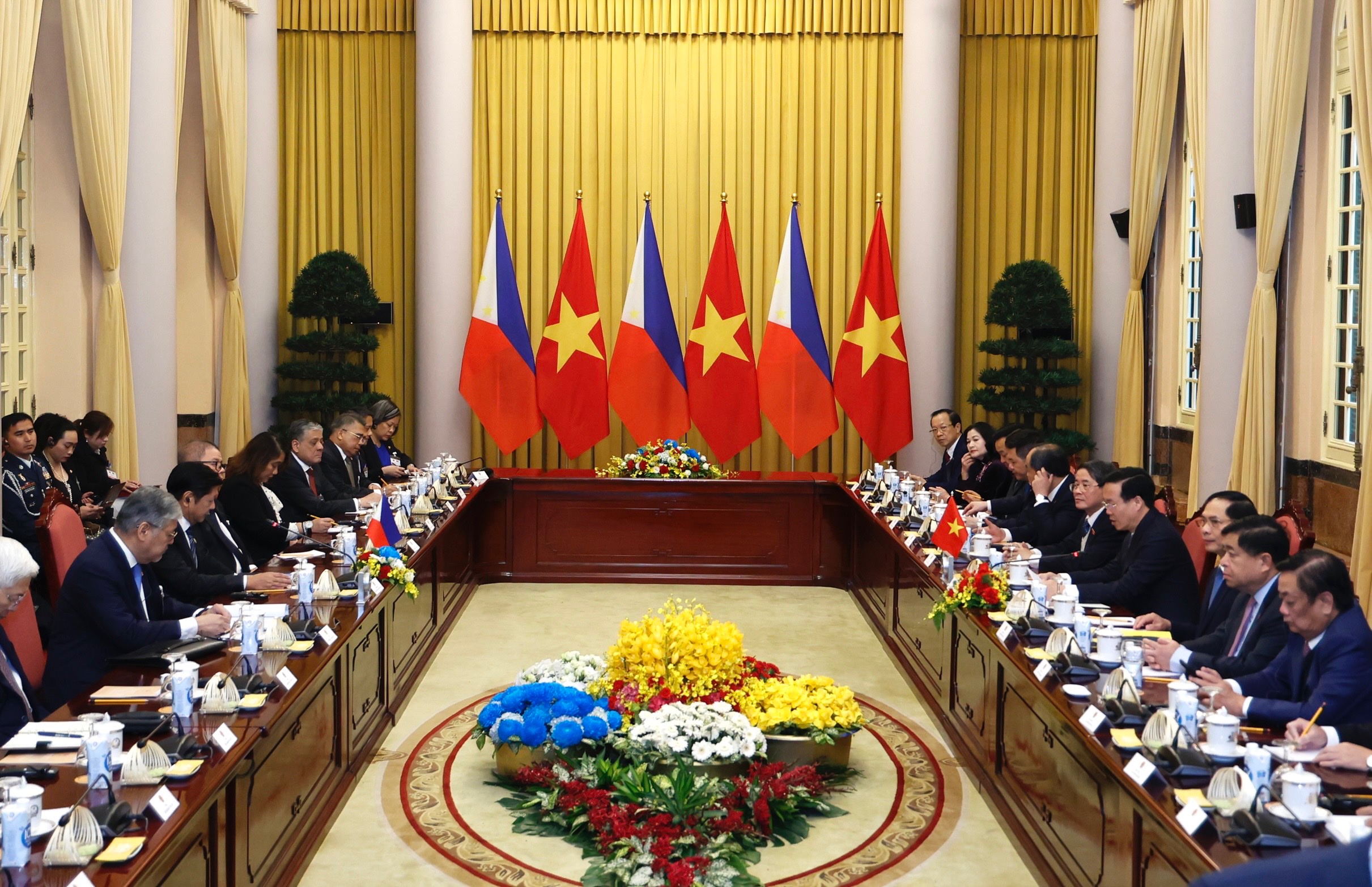 To&agrave;n cảnh hội đ&agrave;m - Ảnh: VGP