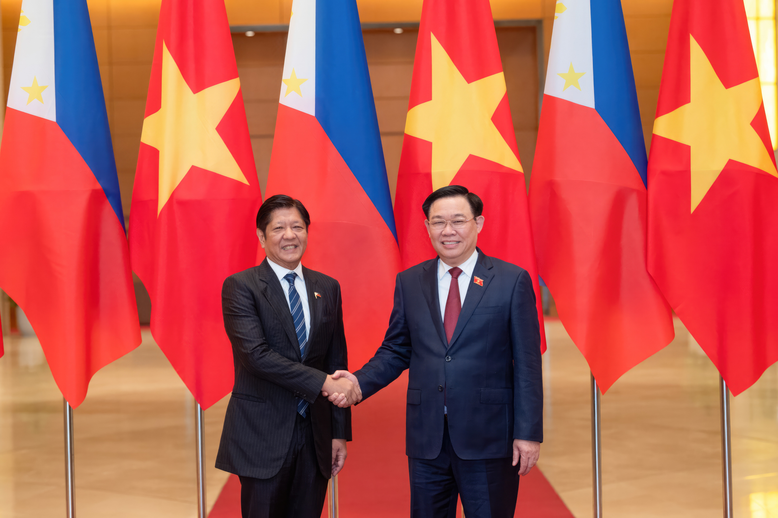 Chủ tịch PG88 ⭐ Link trang chủ số 1 nhà cái PG88 com casino slot Vương Đình Huệ và Tổng thống Philippines Ferdinand Romualdez Marcos Jr. - Ảnh: Quochoi.vn
