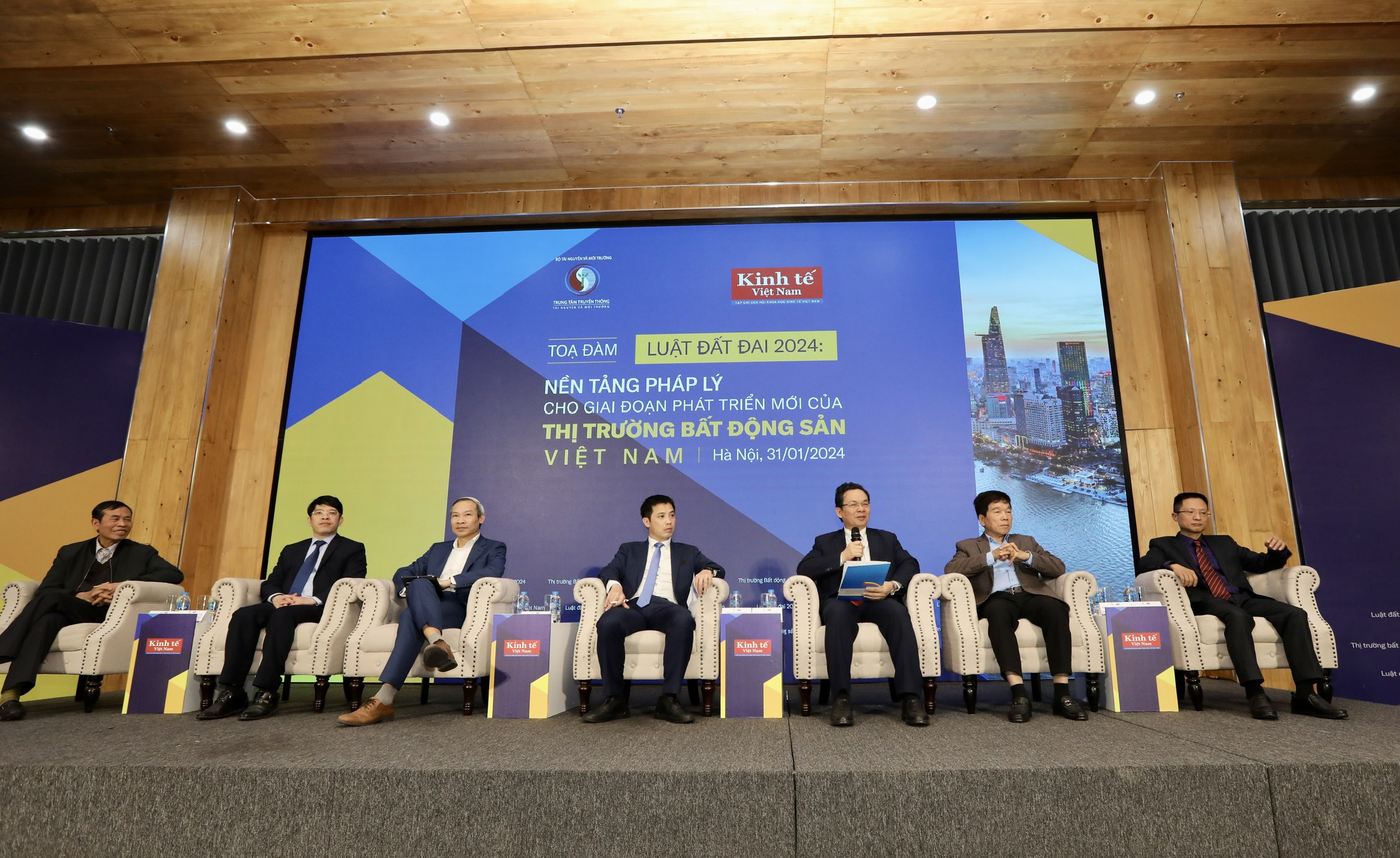 Các chuyên gia, đại diện 6Pg88.con độc quyền mỗi ngày trao đổi tại Tọa đàm. Ảnh: Việt Dũng.