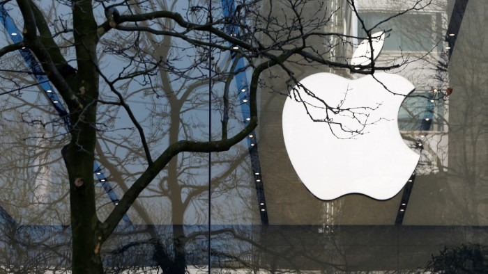Th&aacute;ng trước, Apple đ&atilde; c&ocirc;ng bố những thay đổi đối với phần mềm di động iOS, App Store v&agrave; tr&igrave;nh duyệt Safari nhằm xoa dịu cơ quan quản l&yacute; EU