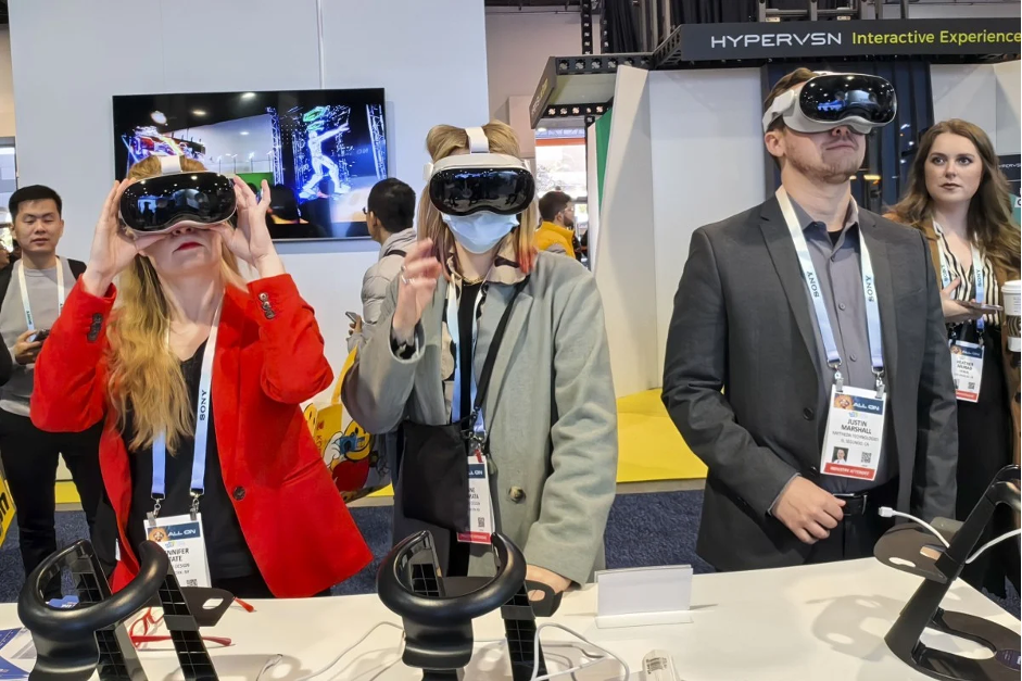Chiếc kính Vision SE chỉ với giá khoảng 280 USD được tạo ra bởi EmdoorVR, một startup tại Thâm Quyến (Trung Quốc).