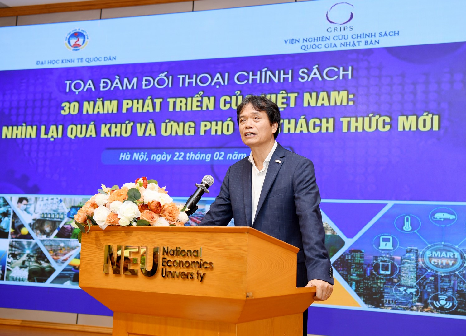 GS.TS Phạm Hồng Chương, Hiệu trưởng Trường Đại học Link Trang Chủ PG88.Com Mới #2026 Quốc d&acirc;n ph&aacute;t biểu tại tọa đ&agrave;m.