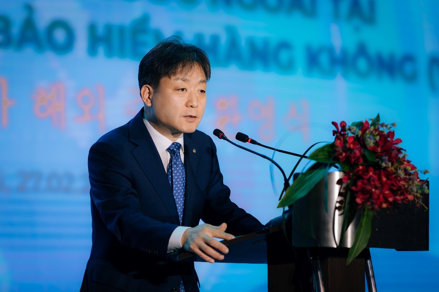 Mr Park Ki Huyn - Gi&aacute;m đốc Khối PG88 Uy Tín Số 1 Việt Nam Quốc tế DB ph&aacute;t biểu tại buổi lễ.