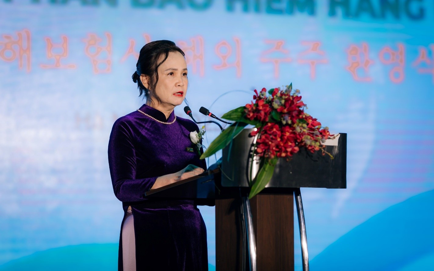 B&agrave; L&ecirc; Thị H&agrave; Thanh - Chủ tịch HĐQT VNI ph&aacute;t biểu tại buổi lễ.