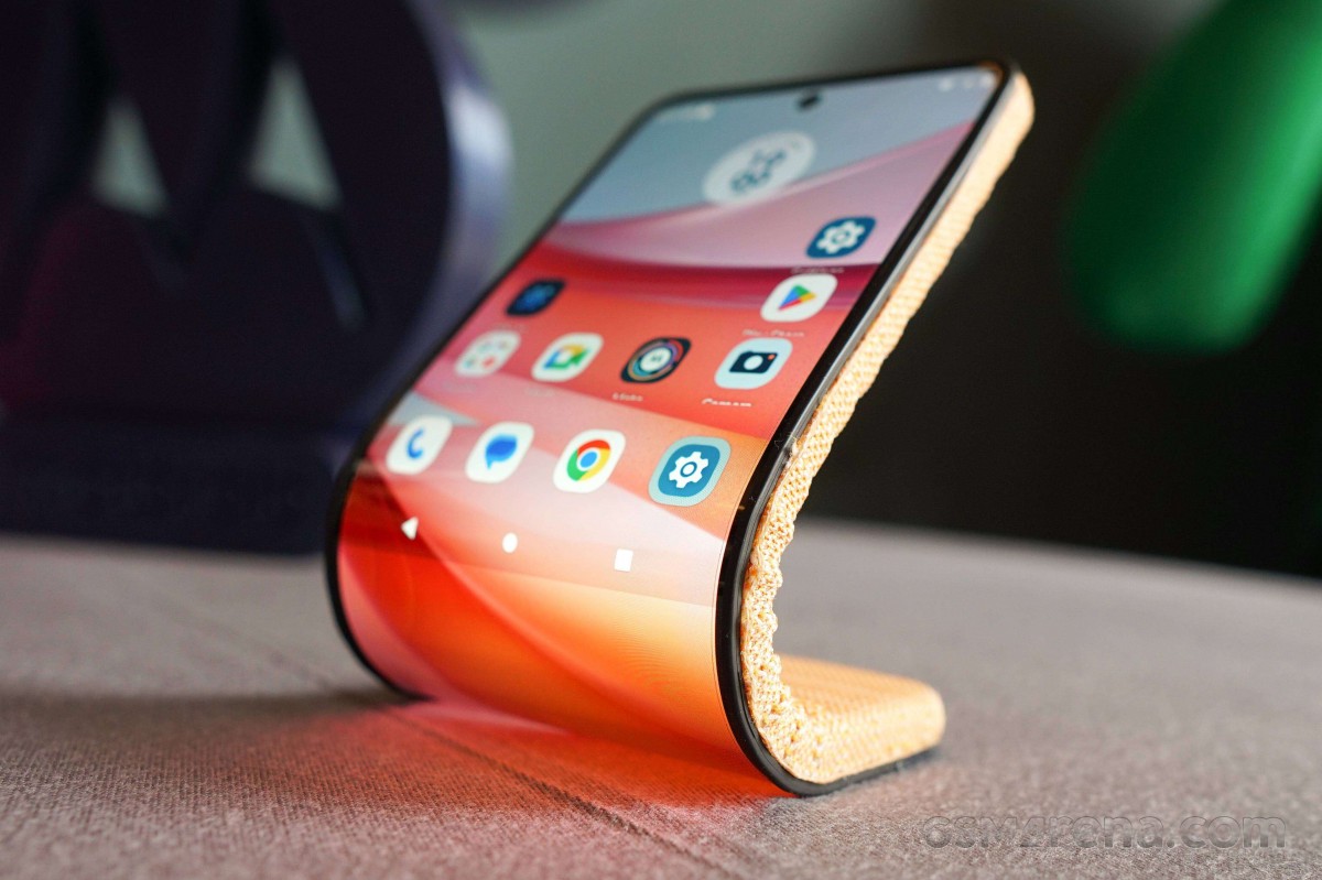 Samsung và Motorola chạy đua sản xuất 