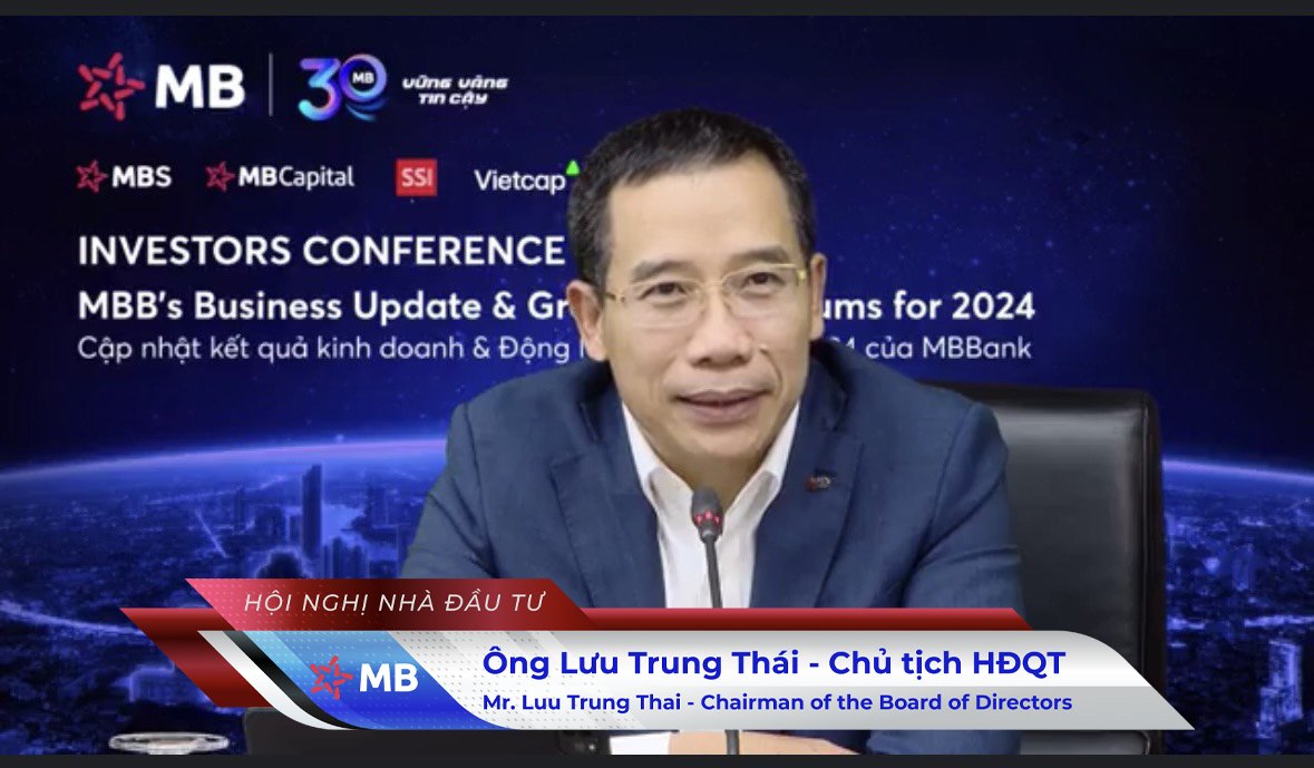 Chủ tịch MB trao đổi với nh&agrave; Pg88vn Trang Chủ Chính Thức.