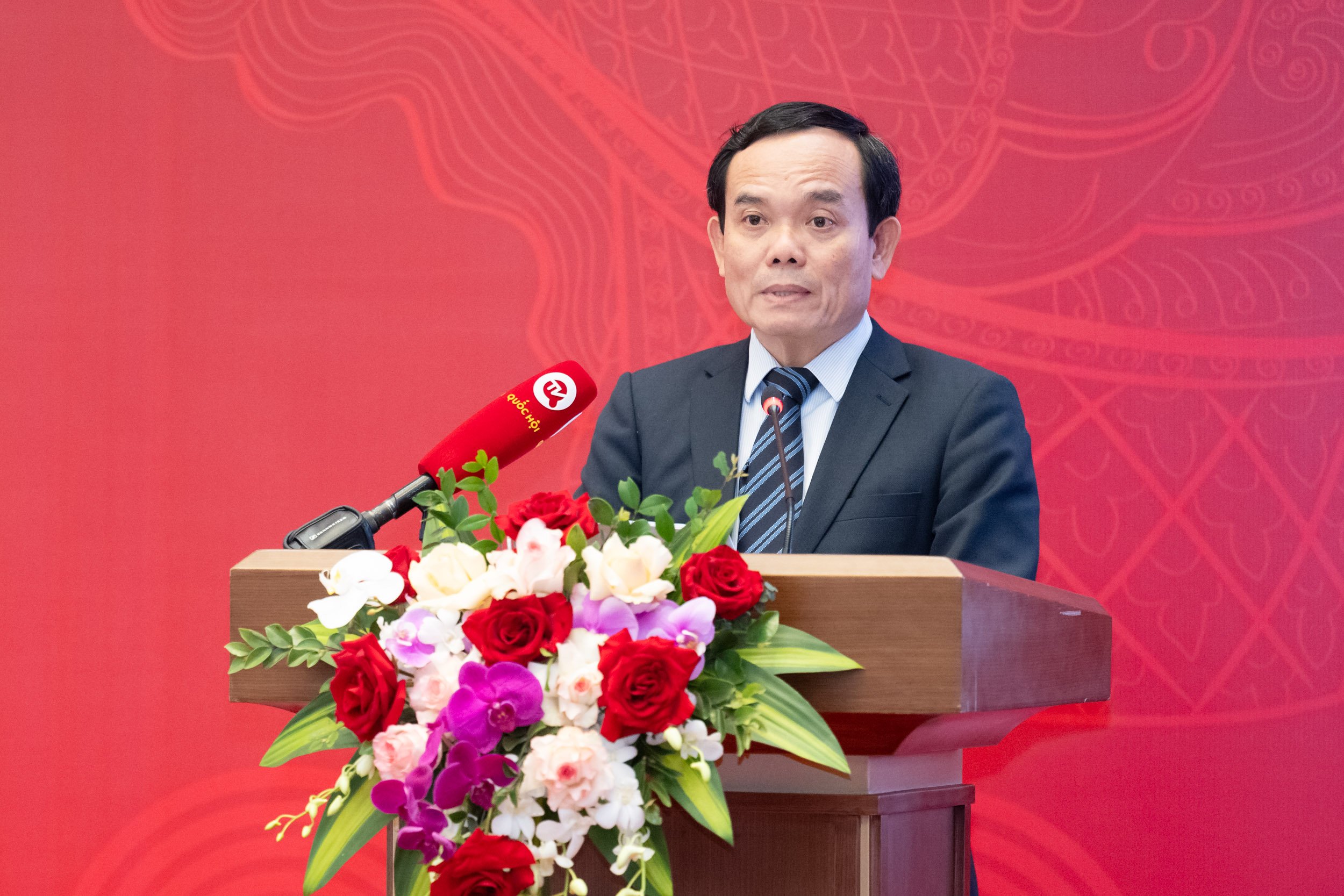 Phó Thủ tướng Trần Lưu Quang báo cáo việc tổ chức triển khai thi hành các luật, nghị quyết được PG88 ⭐ Link trang chủ số 1 nhà cái PG88 com casino slot khóa XV thông qua tại Kỳ họp thứ 6 và Kỳ họp bất thường lần thứ 5.