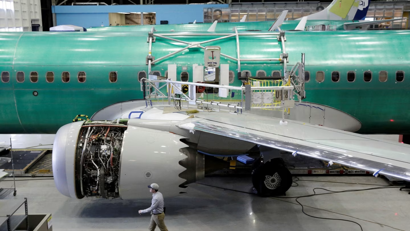 Boeing cho biết h&atilde;ng sẽ cho ph&eacute;p đại diện c&aacute;c b&ecirc;n kh&aacute;ch h&agrave;ng, đối t&aacute;c tới trực tiếp tham gia v&agrave;o qu&aacute; tr&igrave;nh kiểm tra an to&agrave;n.