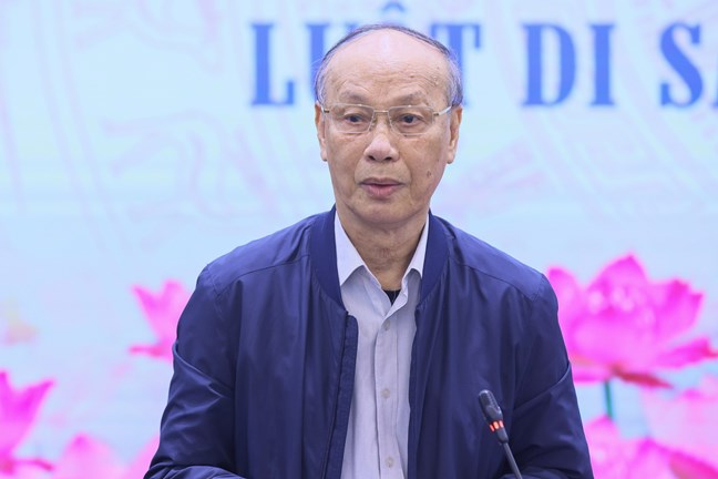GS.TS Trần Ngọc Đường, Chủ nhiệm Hội đồng Tư vấn D&acirc;n chủ v&agrave; Ph&aacute;p luật ph&aacute;t biểu tại Hội nghị.