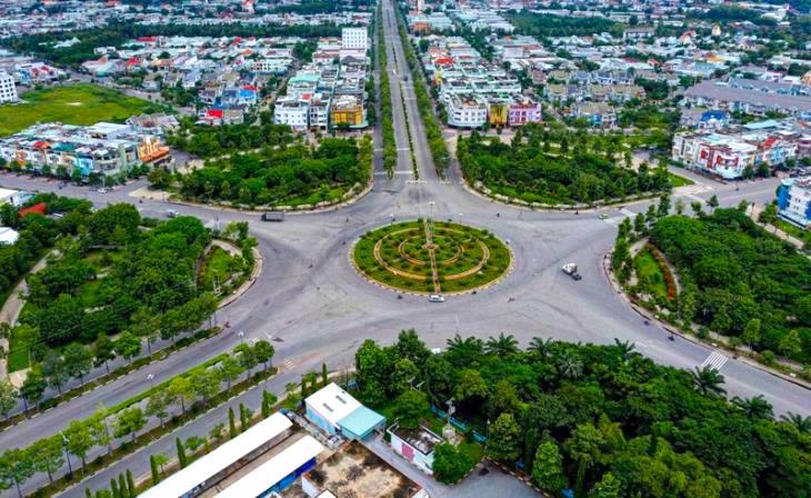 Sau khi th&agrave;nh lập, Tp.Bến C&aacute;t c&oacute; 8 đơn vị h&agrave;nh ch&iacute;nh.