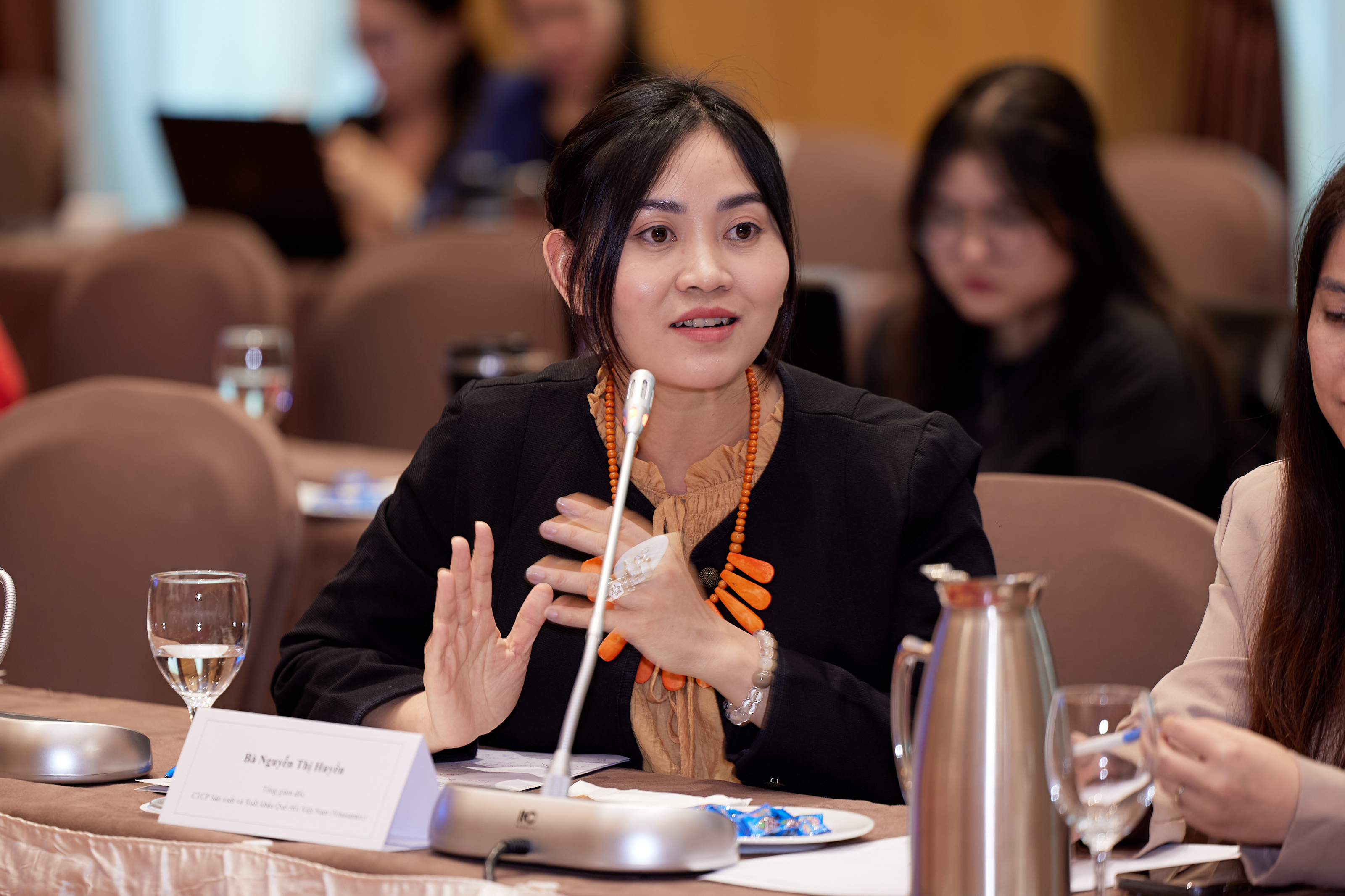 B&agrave; Nguyễn Thị Huyền, Tổng Gi&aacute;m đốc C&ocirc;ng ty CP Sản xuất v&agrave; Pg88vnd link khuyến  Quế Hồi Việt Nam (Vinasamex)